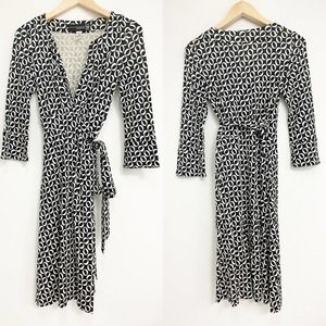 DIANE VON FURSTENBERG Dress Wrap 100% Silk Black & White Exclusively @ Barneys 6